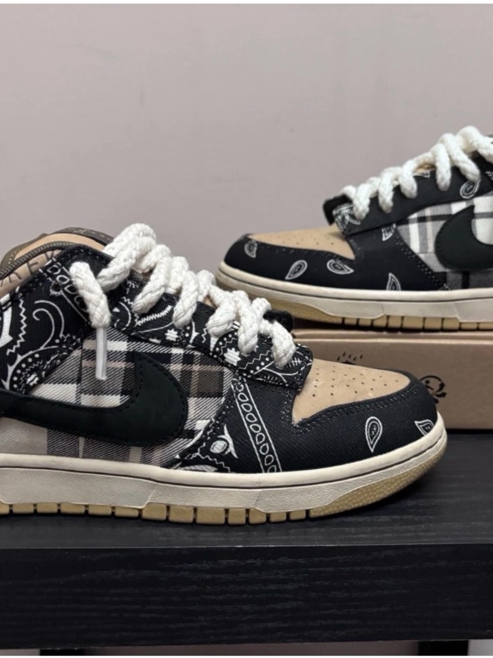 Nike Travis SB Dunk Sz 12 Used